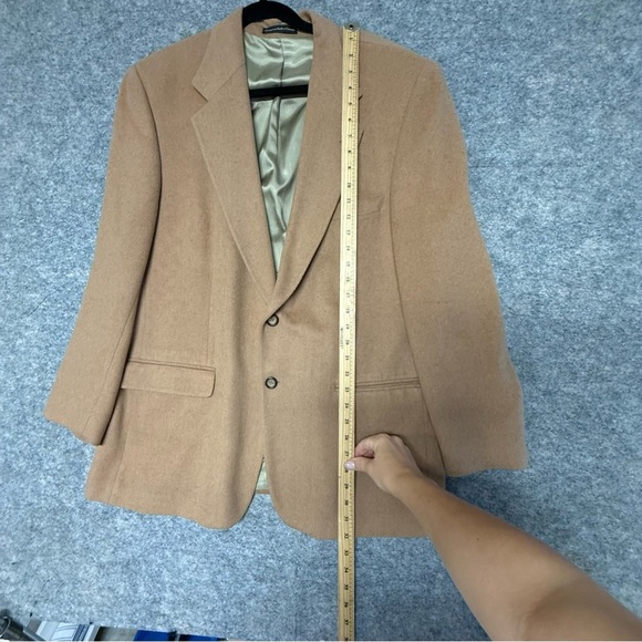 Brown Camel Tan Wool Blazer Made in Canada Classic Tailored Mens Jacket - Picture 6 of 11